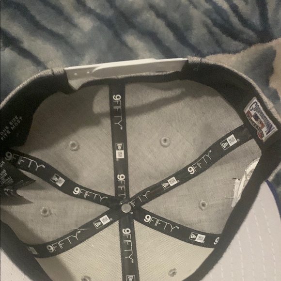 New Era Brooklyn Dodgers Gray and Blue SnapBack Cap - Picture 3 of 5